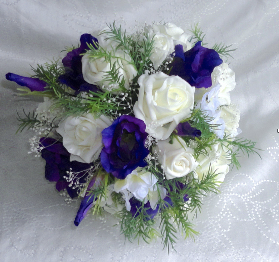 Woodland Inspired Wedding Flowers, purple wedding flowers, purple lisianthus bouquet